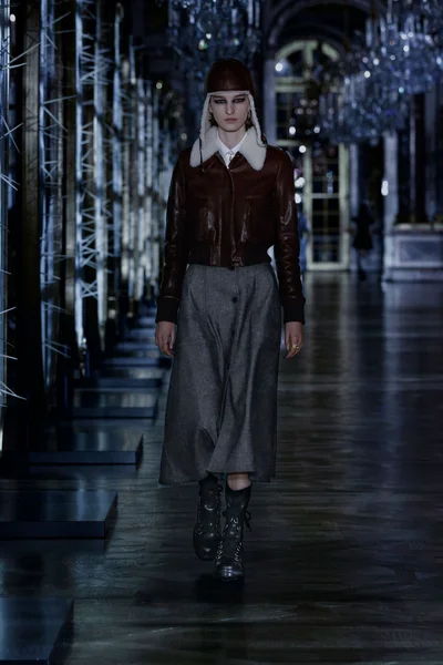 Look 9